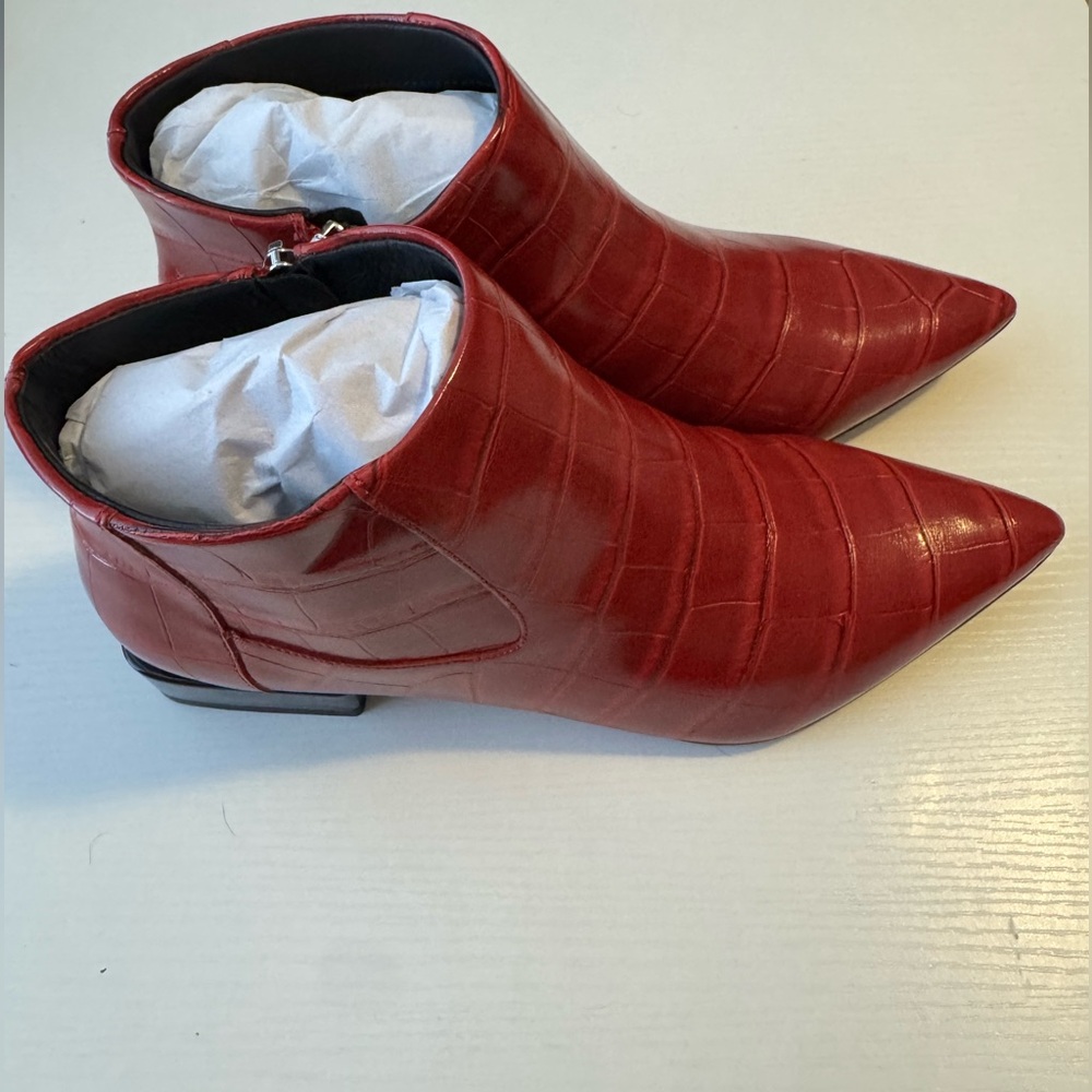 VHNY Red Textured Ankle Booties